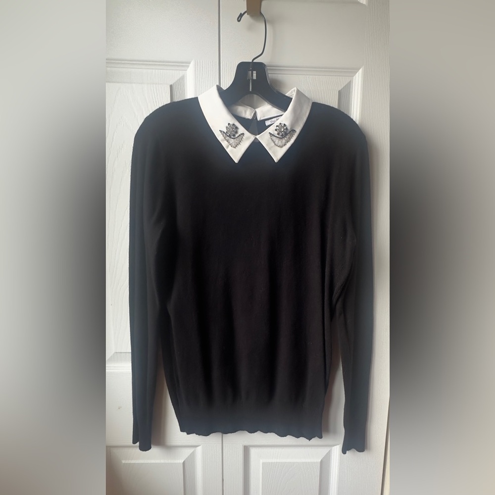 Vila Milano Elegant Black Sweater with Embellished White Collar Size L